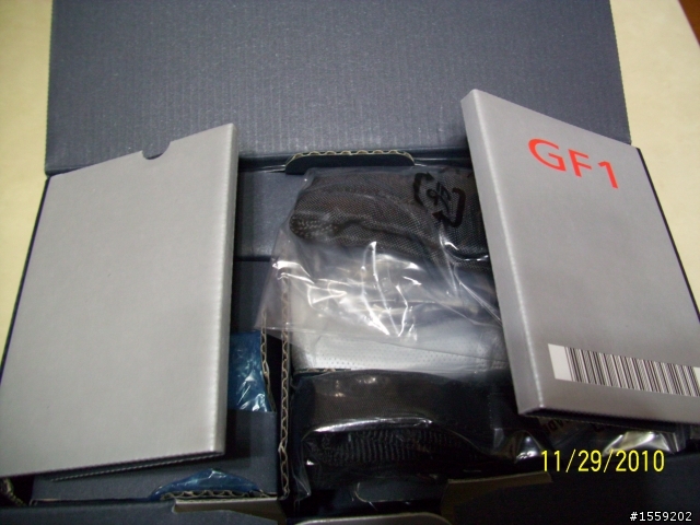 [開箱]GF1白色朋友 & 相機包
