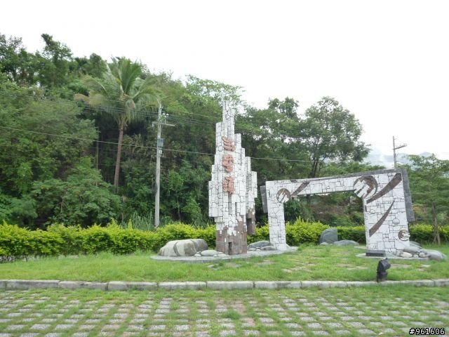 【遊記分享】鐵馬浪人之流浪全台灣~~DAY9~~終於在民國100年前PO完了，祝大家新年快樂~~