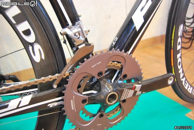 遇見2011年FUJI 首台SST 1.0新車架...............大崩裂登場!!!