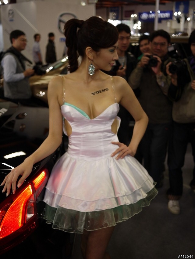 (更新(爆?S60出動))年車展2011(2010) VOLVO的SG最正最爆 CAR SHOW NEW S60 T5搶先發 呵呵