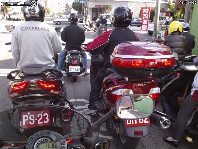 12月5日北方三劍客出遊~漢堡+賣肉+FZ6S...另有要事聲明!!!