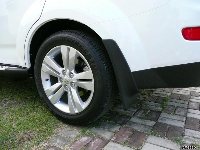 2011年式 outlander 2.4 4WD 89.9萬 尊貴版 開箱了