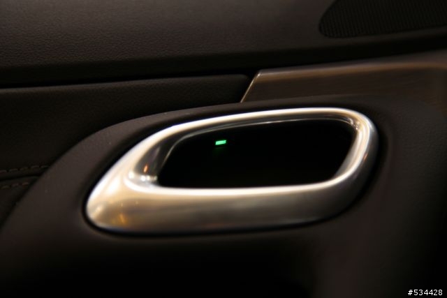 SAAB 9-5 賞車 看到讓我驚豔的抬頭顯示器