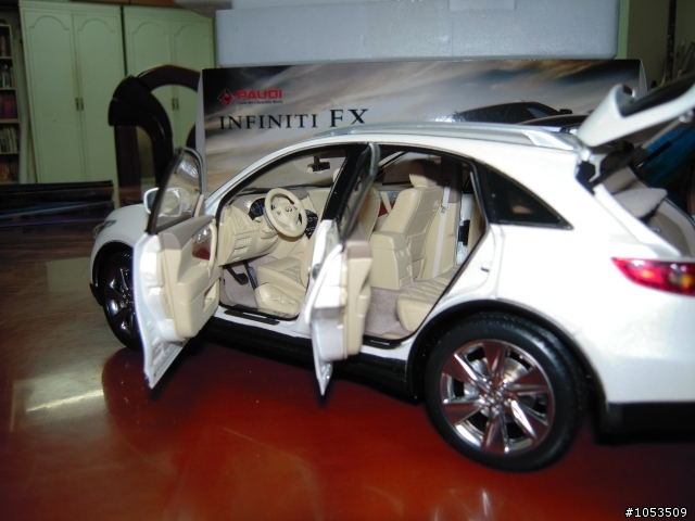 1/18 INFINITI NEW FX-50S 合金模型車