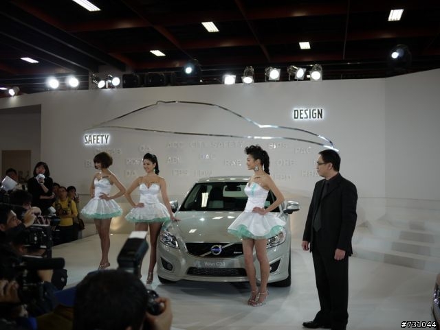 (更新(爆?S60出動))年車展2011(2010) VOLVO的SG最正最爆 CAR SHOW NEW S60 T5搶先發 呵呵