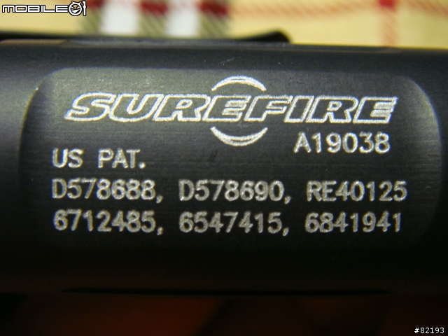 新版的...SUREFIRE LX2 手電筒