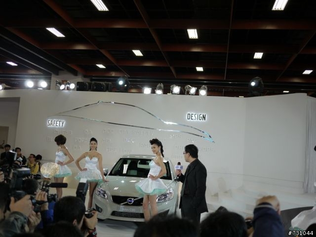 (更新(爆?S60出動))年車展2011(2010) VOLVO的SG最正最爆 CAR SHOW NEW S60 T5搶先發 呵呵