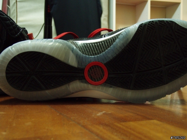 [分享]一雙定價5200的籃球鞋.....LEBRON VII P.S.