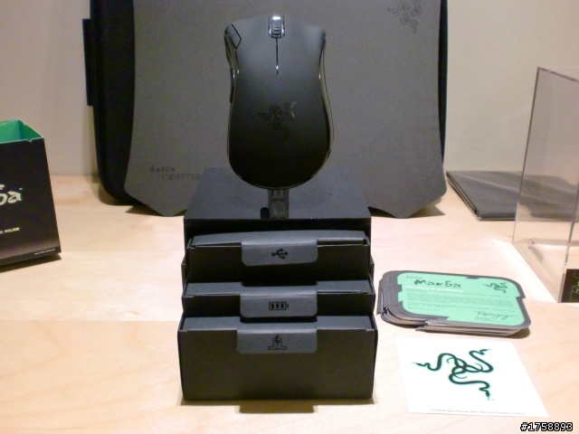 RAZER 曼巴蛇滑鼠及巨蟻鼠墊開箱文