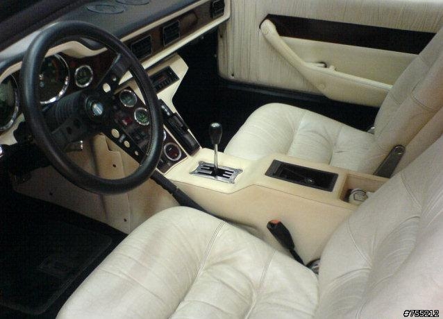 稀有超跑De Tomaso Pantera