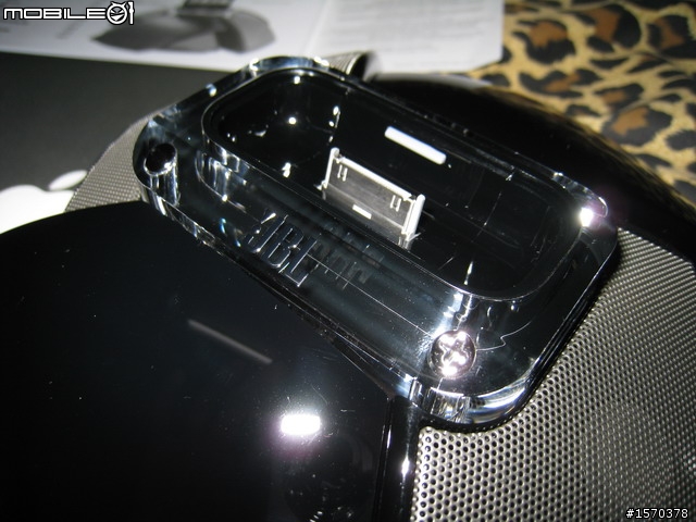 [新款四代]    IPHONE4 喇叭DOCK功能 ... JBL On Stage IV 飄洋過海開箱文 ~