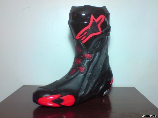 開箱 之第一發 Alpinestars 車靴  Supertech-R  黑紅  2010