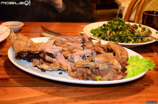 [分享]斗六桃花源餐廳的酸菜白肉鍋