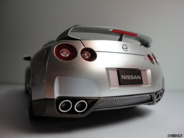 Nissan GT-R