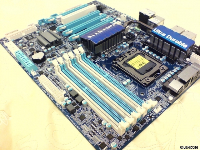 [開箱]Intel Core I7-950 4Ghz搭配X58晶片入門主機板GIGABYTE X58A-UD3R分享
