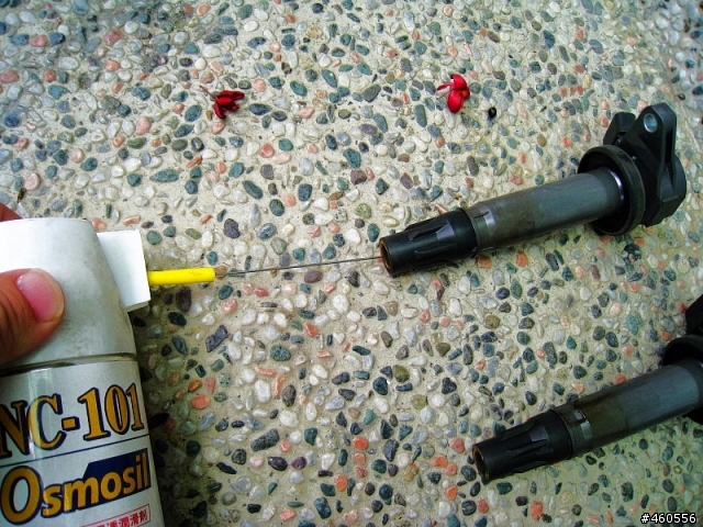 [保養分享] 小悍馬 Terios 1.5 DIY 積碳清潔與潤滑保養