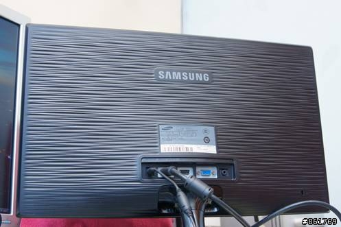 [分享]平價超薄LED SAMSUNG BX2231雙螢幕運用
