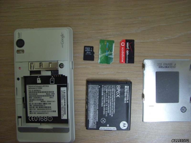 Droid 2 Global 簡單開箱 (2010/12/19更新)