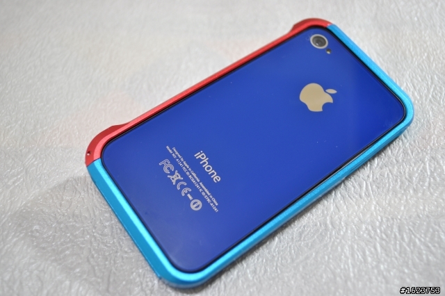 分享  I phone 4 之超人大戰鋼鐵人
