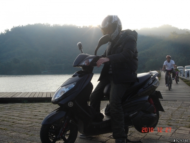 ZEUS-ZS-801 黑賽車手