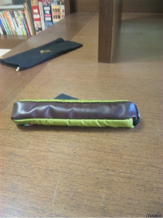 Orobianco綠色筆袋