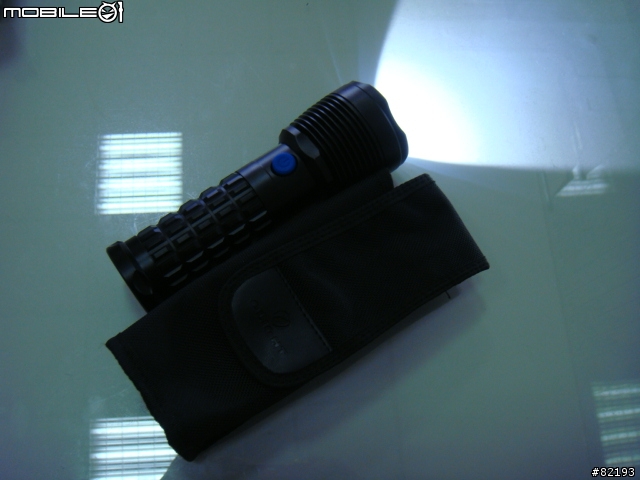 OLIGHT SR50 800流明手電筒(第一頁更新囉)