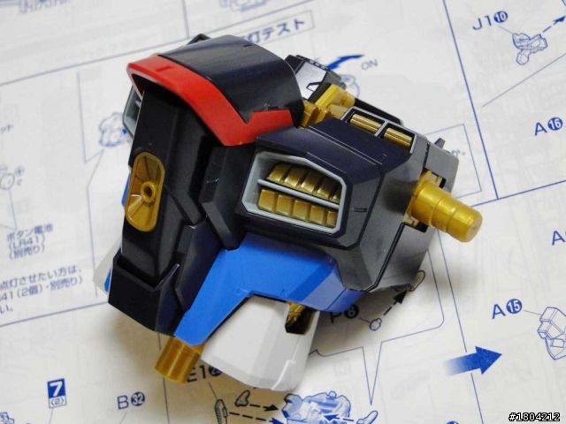 PG Strike Freedom 攻擊自由鋼彈 開箱+素組