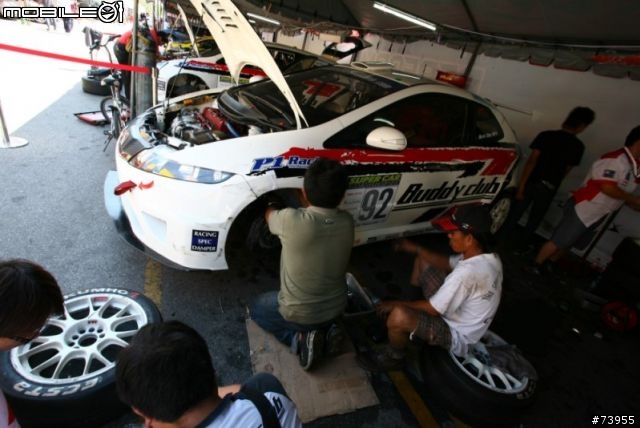<分享>Stand 21 DaytonaII 專業防火賽車鞋與2010泰國邦盛海灘賽車嘉年華的一些照片