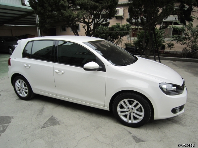 My Golf~洗了車 忍不住幫他偷拍了幾張^^~