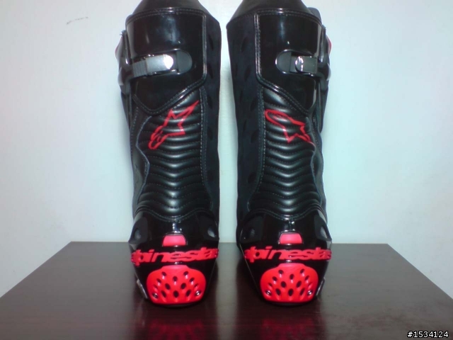開箱 之第一發 Alpinestars 車靴  Supertech-R  黑紅  2010