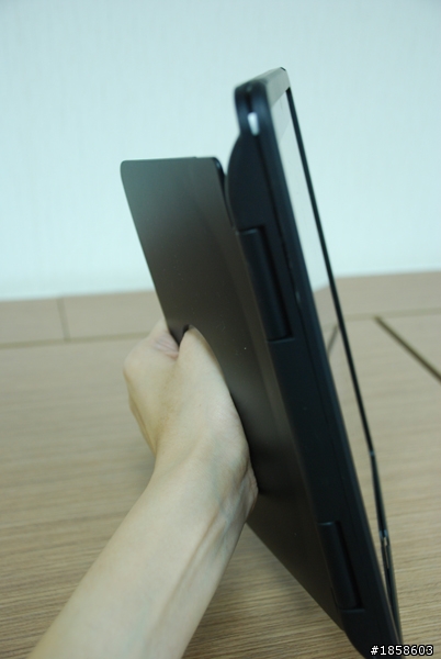 [分享]PeriPower保護殼/支架 我的IPAD穿新衣啦