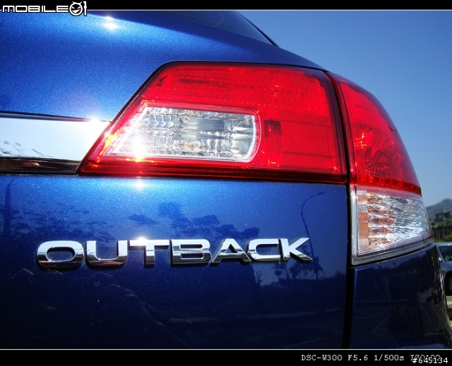 Outback快要發霉的開箱--外觀篇〈圖多〉