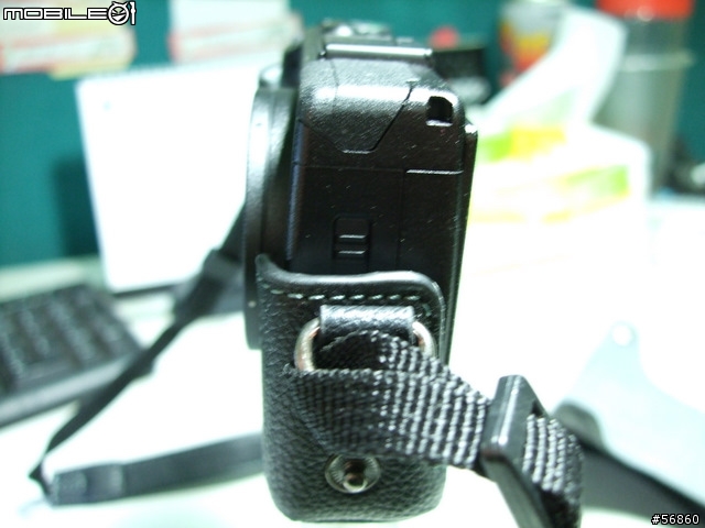 剛入手的GRDIII 上腳架專用相機包~