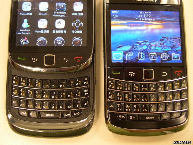 【不專業開箱】Blackberry torch 9800 & Blackberry 6.0系統試用分享