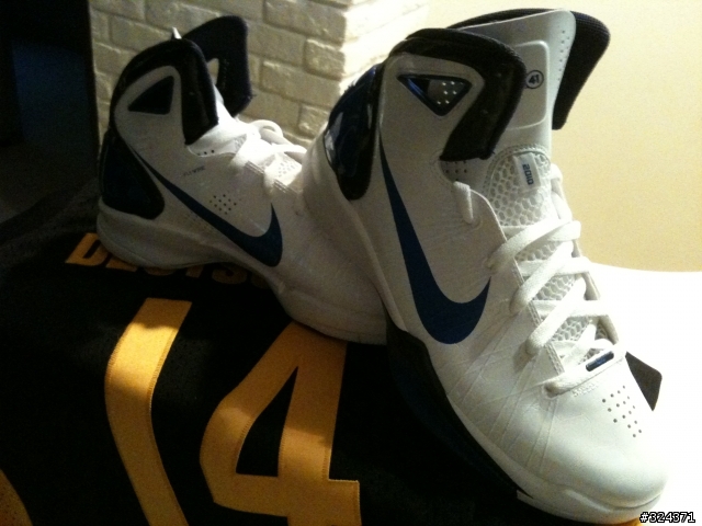 [分享]NIKE HYPERDUNK 2010 PE 球員版 德國佬籃球鞋