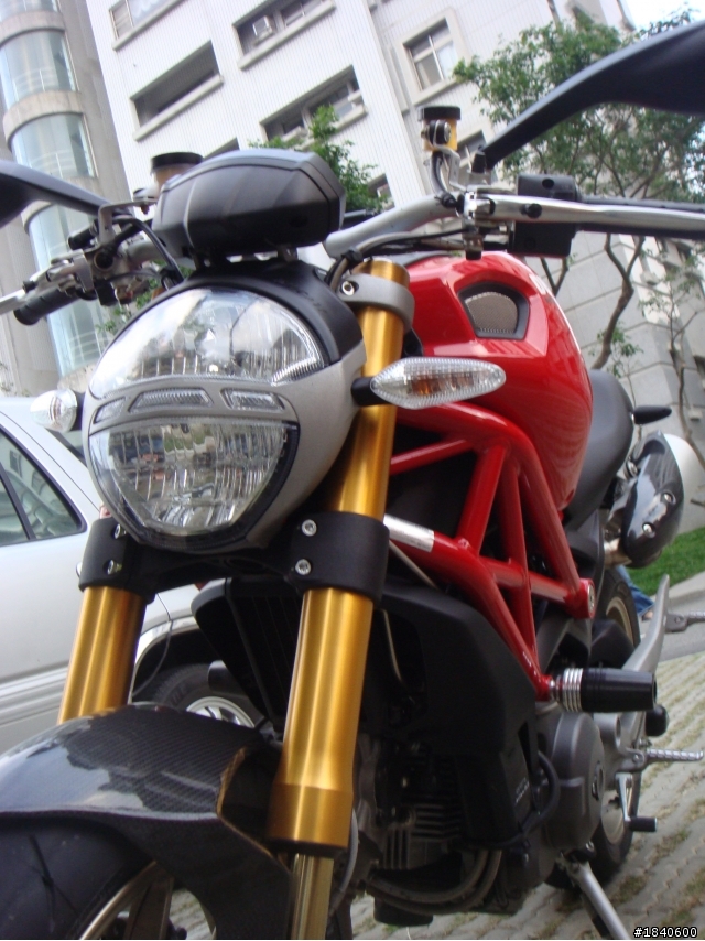 [開箱文] Ducati Monster 1100S