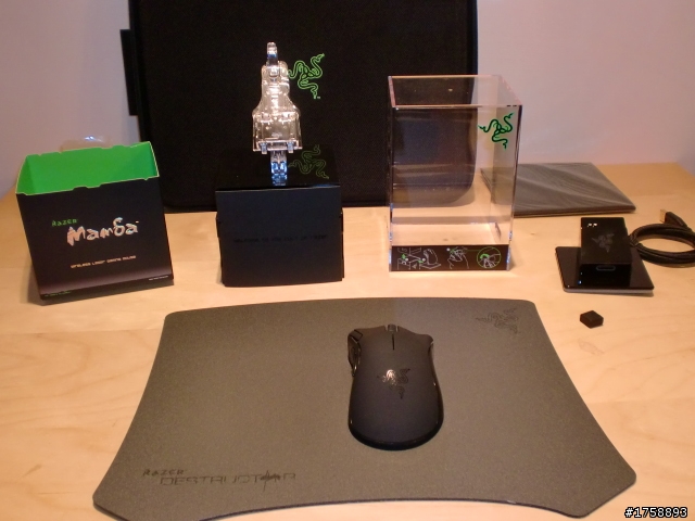 RAZER 曼巴蛇滑鼠及巨蟻鼠墊開箱文