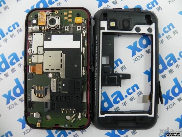 想看DEFY脫光光嗎！轉載於XDA智能手機網