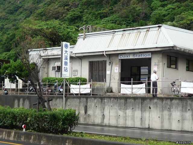 【遊記分享】鐵馬浪人之流浪全台灣~~DAY9~~終於在民國100年前PO完了，祝大家新年快樂~~