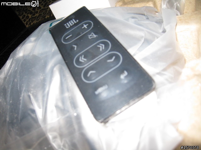 [新款四代]    IPHONE4 喇叭DOCK功能 ... JBL On Stage IV 飄洋過海開箱文 ~