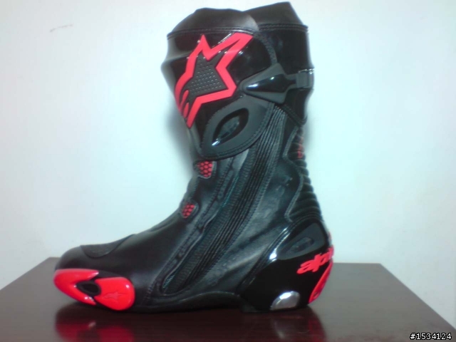 開箱 之第一發 Alpinestars 車靴  Supertech-R  黑紅  2010