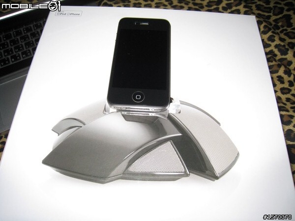 [新款四代]    IPHONE4 喇叭DOCK功能 ... JBL On Stage IV 飄洋過海開箱文 ~