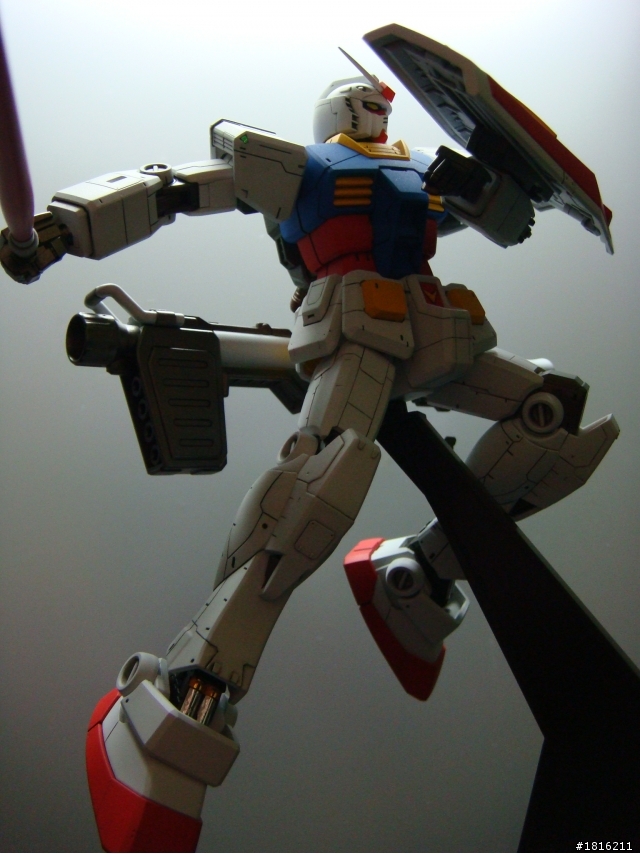 鋼普拉第三彈~RX-78-2