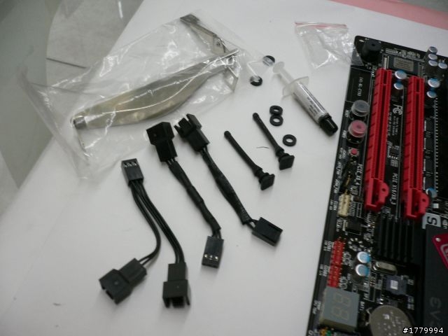 [開箱] CORSAIR A70 簡測