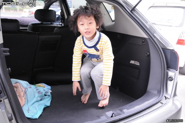 Luxgen SUV車震報告(1P、2P、3P、4P、5P、6P)