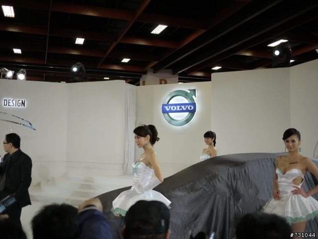 (更新(爆?S60出動))年車展2011(2010) VOLVO的SG最正最爆 CAR SHOW NEW S60 T5搶先發 呵呵