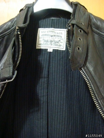 [分享] 我也衝皮衣了~~ LEVIS 皮衣