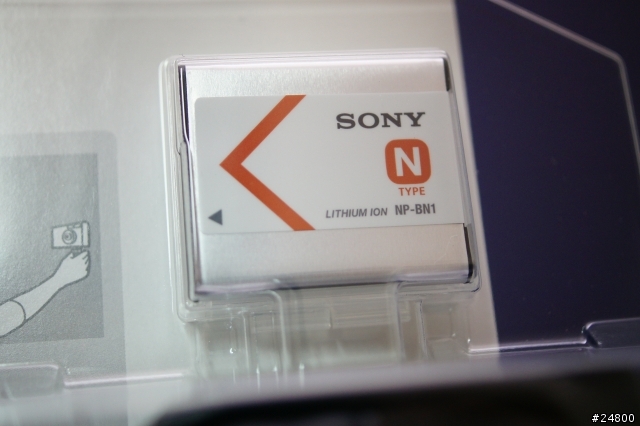 [開箱分享] SONY  WX5  美又有型的隨身機~