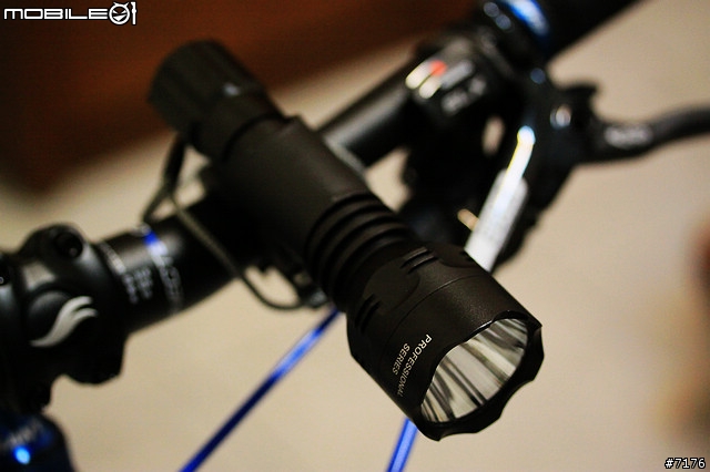 2011 GIANT Trance X2 開箱文 （圖多）2010/12/16 新增爆亮頭燈！2011/03/19 新增GARMIN EDGE 800!