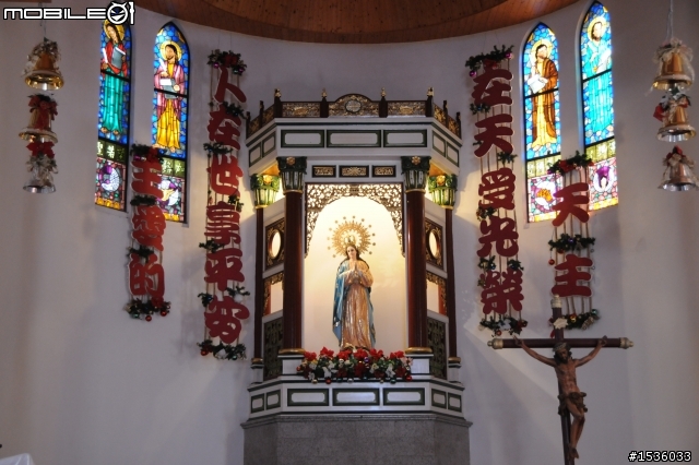 聖誕老人開Luxgen SUV進城了：萬金聖母聖殿耶誕夜、萬金綠色隧道、劉氏宗祠、萬巒豬腳